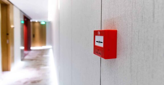 Installation d’alarme incendie à Perpignan : l’indispensable à votre sécurité